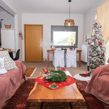 Stellas Near Arachova * Stirion