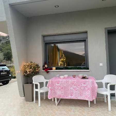 Stellas Near Arachova 公寓 Stírion