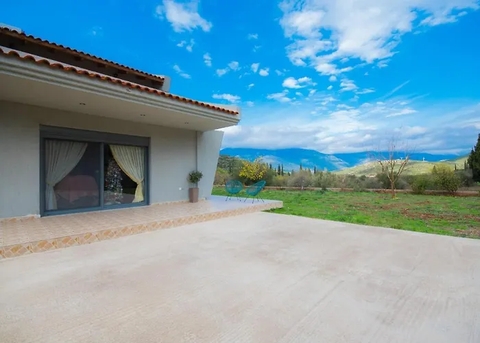 Stellas Near Arachova Apartment